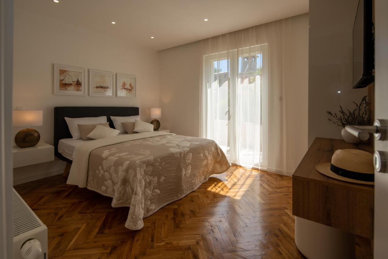 Garden Apartment Pakoštane Exteriér fotografie